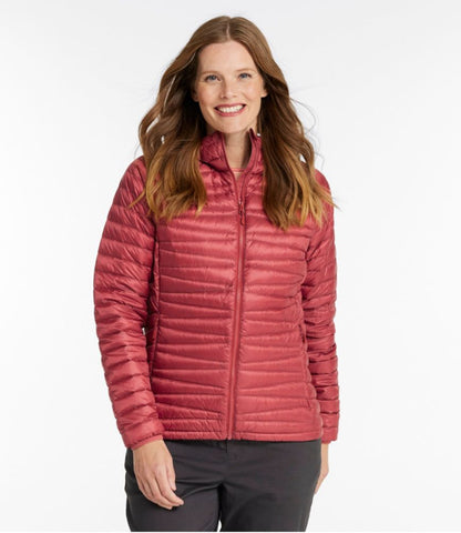 Women's Ultralight 850 Down Hooded Sweater - US 7426