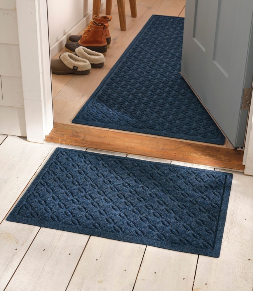 Heavyweight Recycled Waterhog Mat Runner, Geometric Rings - US 2187